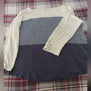 Maurices Top Size XL